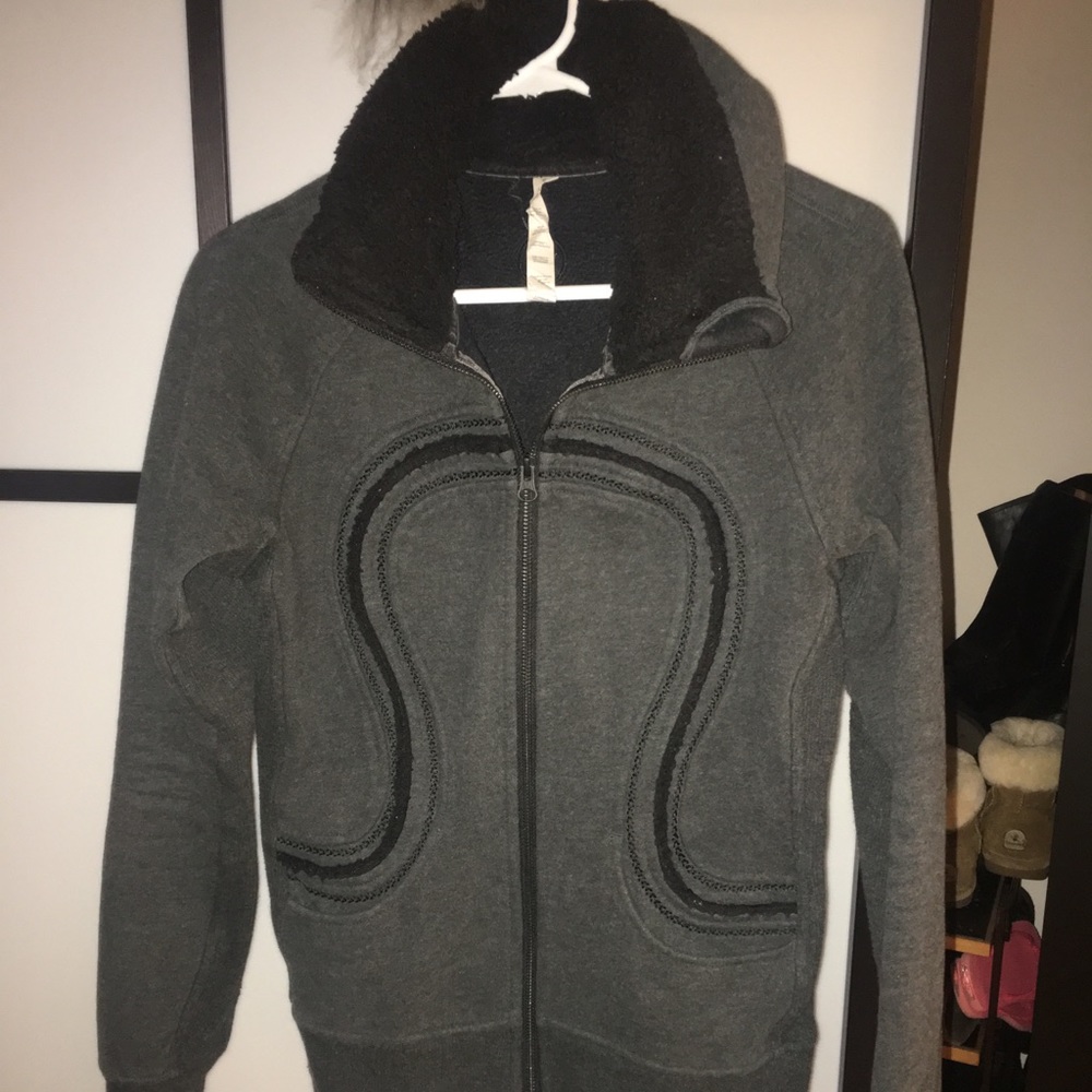 Lululemon Scuba hoodie!!!